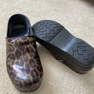 Dansko leopard print clogs